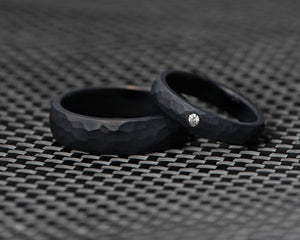 Poročni Prstan Par - Temni Titan, Brušeni z DIAMANTOM - Simon Vida Jewelry