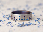 Naložite sliko v pregledovalnik galerije, Prstan - Titan Barvne pike - Simon Vida Jewelry
